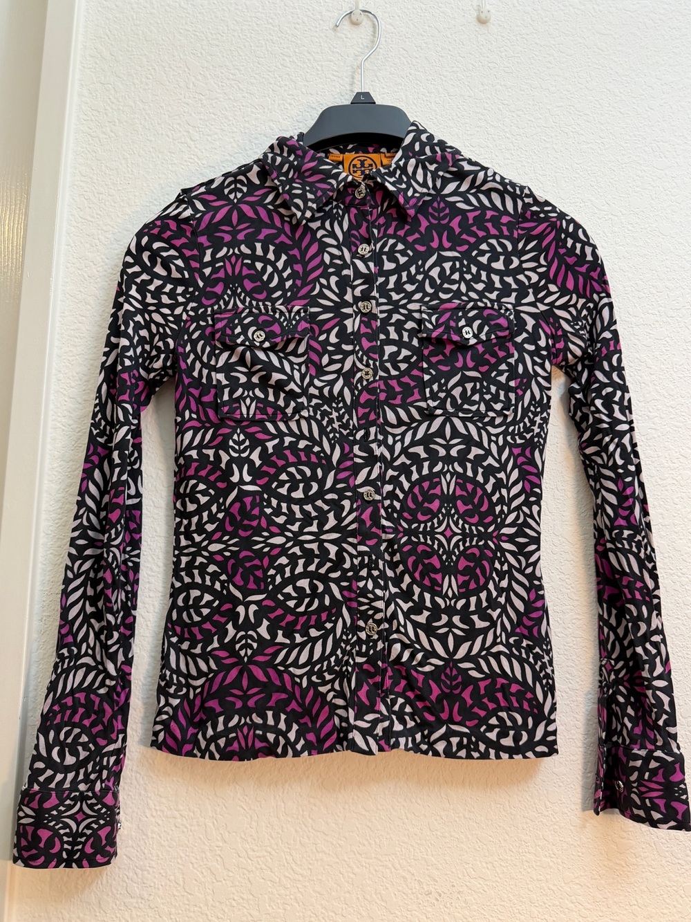 Tory Burch 100silk Women’s Black & Purple Printed Button-Up Shirt